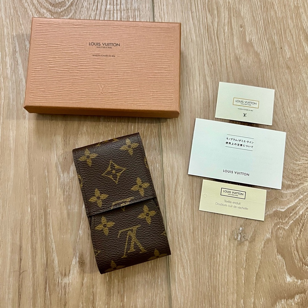 LOUIS VUITTON Brown Monogram  Pouch